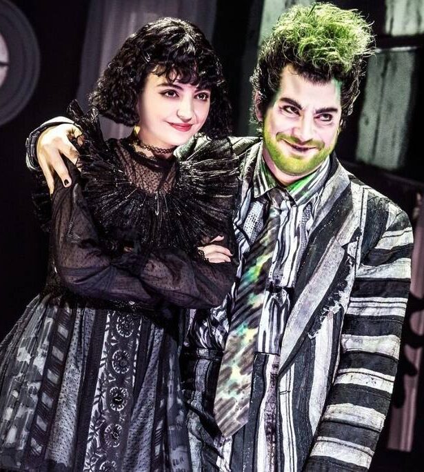 ¡Beetlejuice Llega al Teatro en CDMX: Fantasmas, Música y Locura!